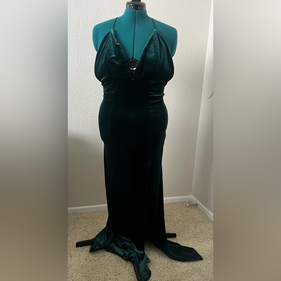 Fashion Nova Young Scarlet Dress -color: green Size XL - Picture 3 of 7